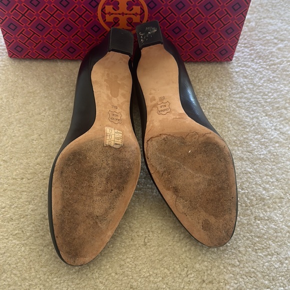 Tory Burch Raleigh Pumps - Picture 2 of 7
